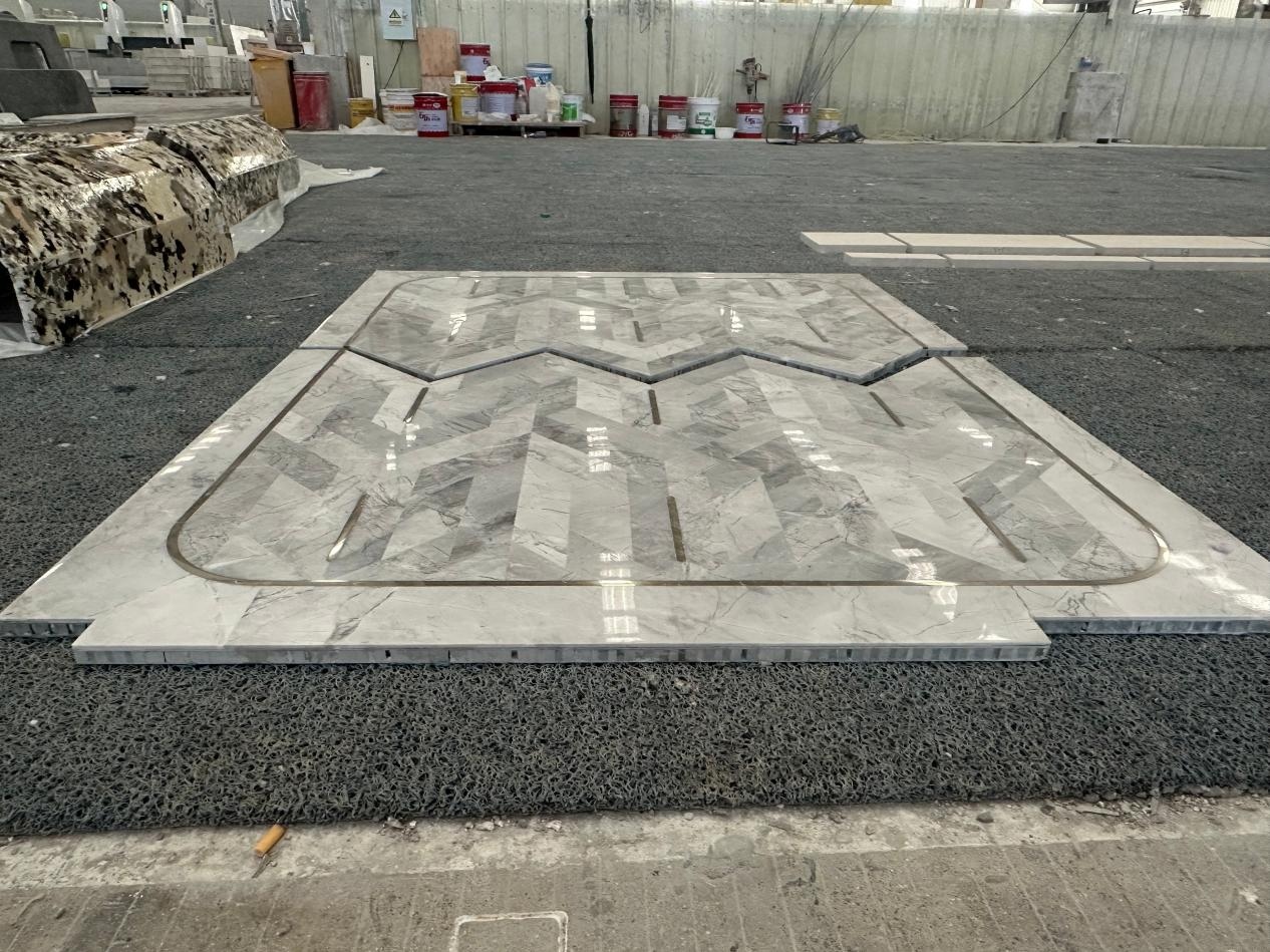 Grey Fish Belly Marble Waterjet Medallion with Aluminum Honeycomb Backing